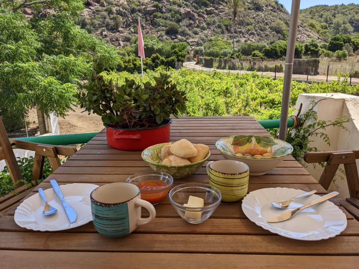 Cala Vinagra House Bed and Breakfast Carloforte  Buitenkant foto