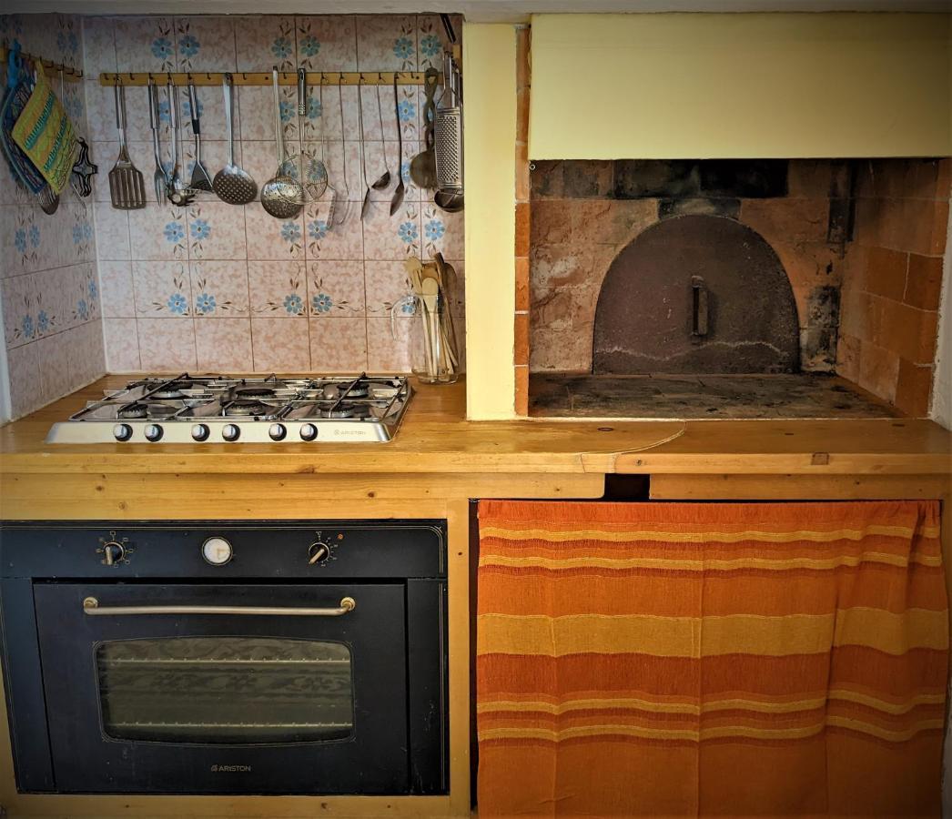 Cala Vinagra House Bed and Breakfast Carloforte  Buitenkant foto