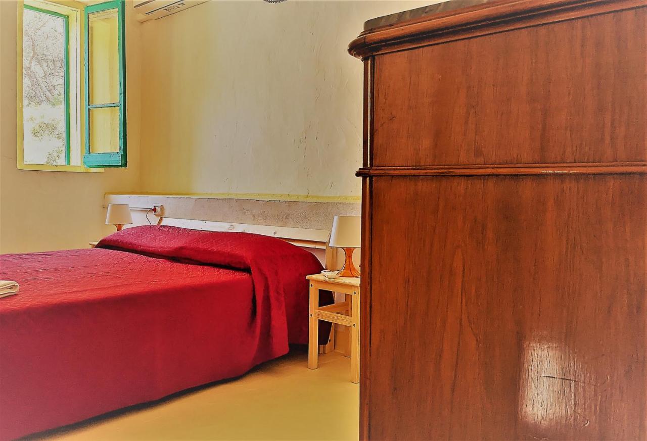 Cala Vinagra House Bed and Breakfast Carloforte  Buitenkant foto