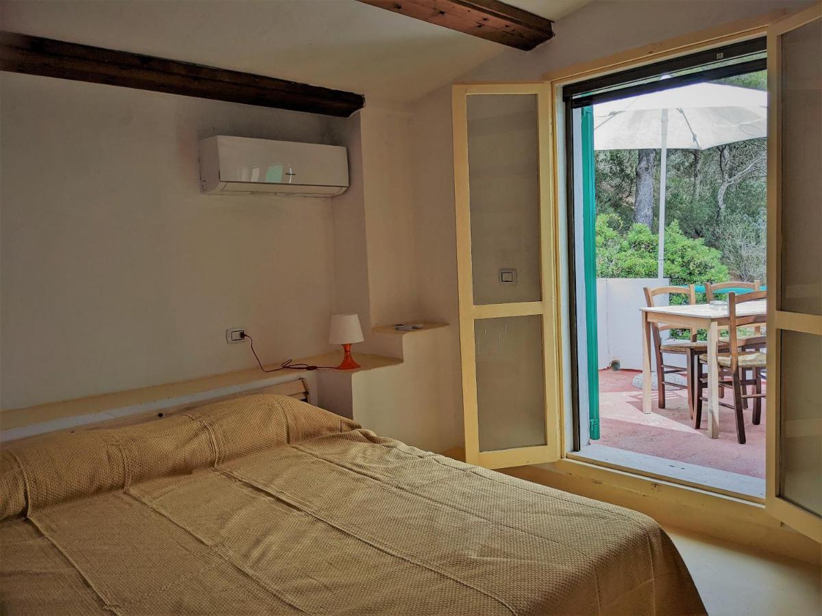 Cala Vinagra House Bed and Breakfast Carloforte  Buitenkant foto
