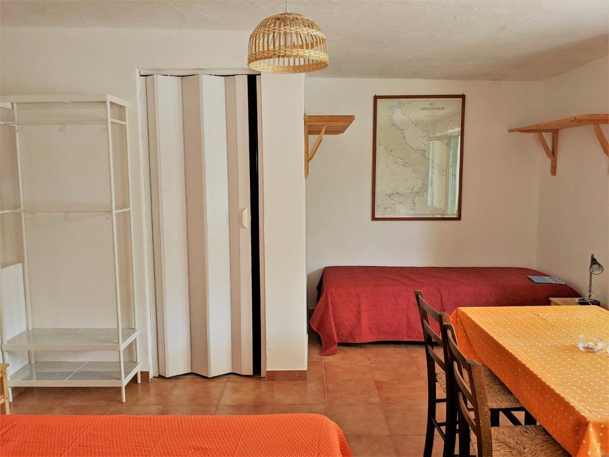 Cala Vinagra House Bed and Breakfast Carloforte  Buitenkant foto