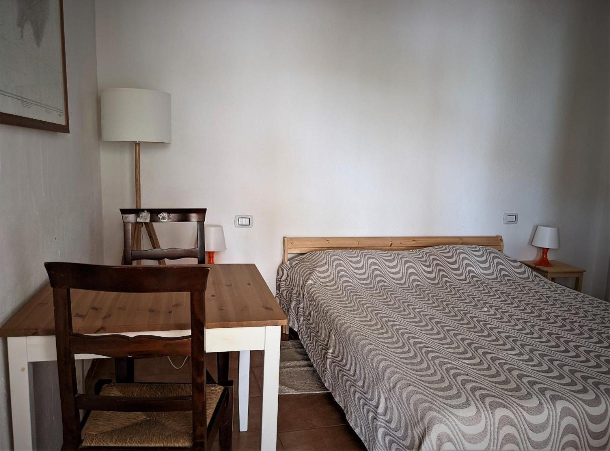 Cala Vinagra House Bed and Breakfast Carloforte  Buitenkant foto