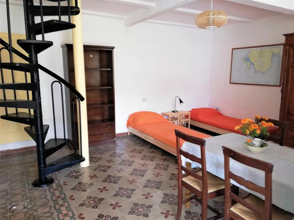 Cala Vinagra House Bed and Breakfast Carloforte  Buitenkant foto